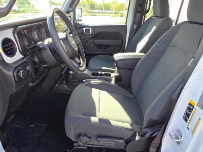 2026 Jeep Wrangler — photo 12 view