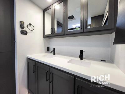2026 Forest River Rockwood Signature - Photo 25