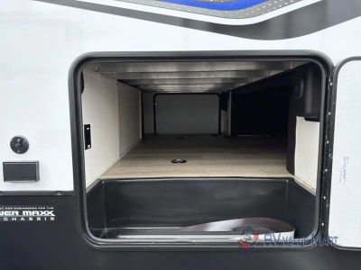 2026 Forest River RV Vengeance Rogue Armored — photo 17 view