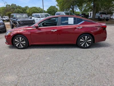 2021 Nissan Altima - Photo 2