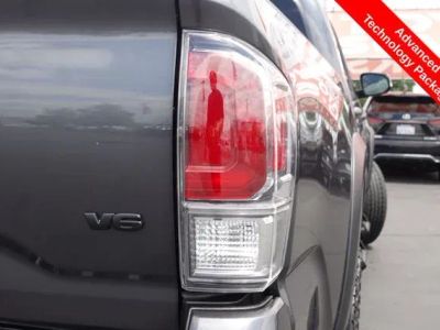 2023 Toyota Tacoma — photo 9 view