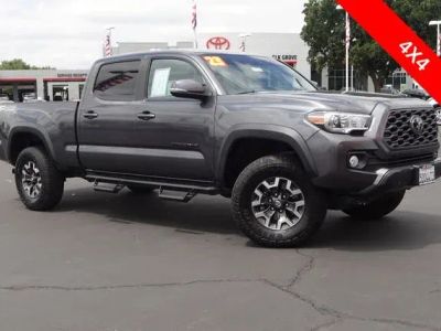 2023 Toyota Tacoma — photo 7 view
