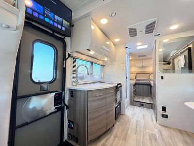 2026 Thor Motor Coach DELANO - Photo 6