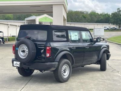 2025 Ford Bronco - Photo 3