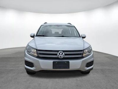 2017 Volkswagen Tiguan - Photo 2
