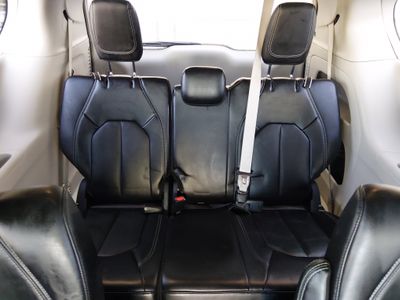 2024 Chrysler Pacifica — photo 17 view