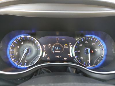 2024 Chrysler Pacifica — photo 14 view