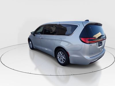 2024 Chrysler Pacifica — detail view