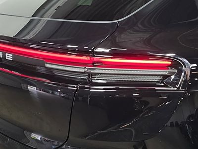 2026 Porsche Macan Electric - Photo 30