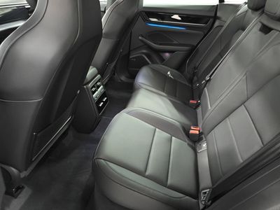 2026 Porsche Macan Electric - Photo 24