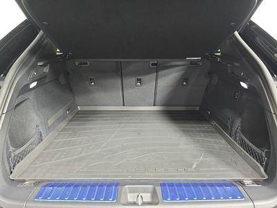 2026 Porsche Macan Electric - Photo 25