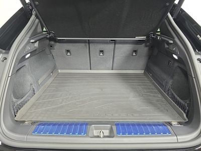2026 Porsche Macan Electric - Photo 31