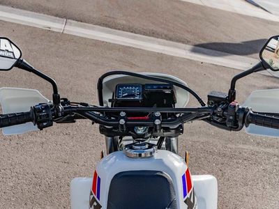 2025 Honda XR650L - Photo 8