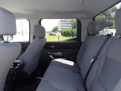 2023 Toyota Tundra 4WD — photo 10 view