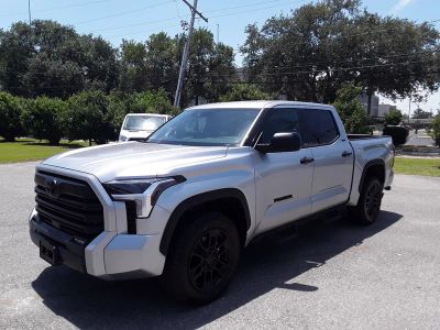 2023 Toyota Tundra 4WD — detail view