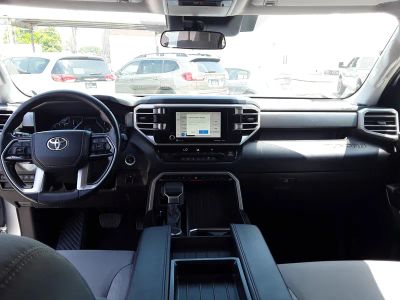 2023 Toyota Tundra 4WD — photo 11 view