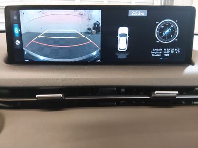 2025 Genesis GV70 - Photo 16