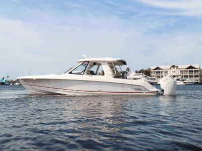 2025 Boston Whaler 380 Realm - Photo 4