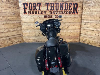 2025 Harley-Davidson FLTRX - Road Glide — engine compartment view