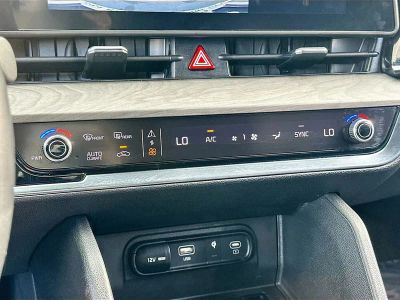 2023 Kia Sportage — photo 16 view