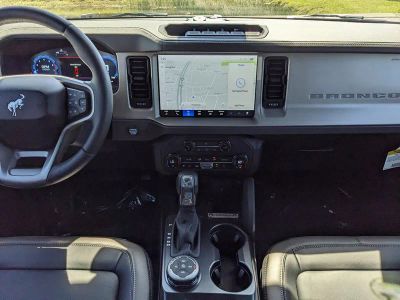 2025 Ford Bronco — photo 14 view