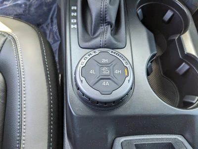 2025 Ford Bronco — photo 25 view