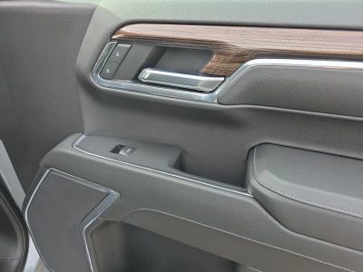2023 Chevrolet Silverado 1500 — photo 21 view