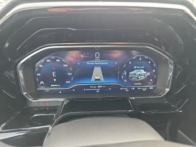 2023 Chevrolet Silverado 1500 — photo 10 view
