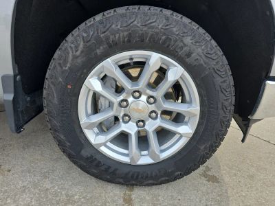 2023 Chevrolet Silverado 1500 — photo 16 view