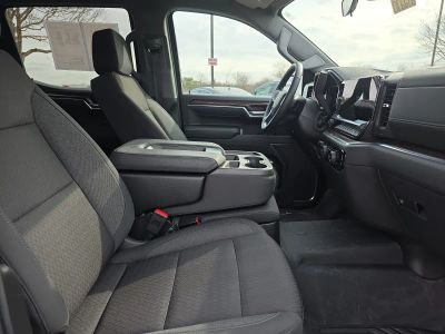 2023 Chevrolet Silverado 1500 — photo 15 view