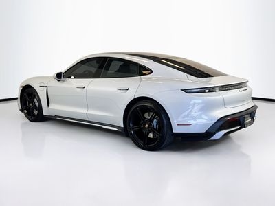2021 Porsche Taycan - Photo 3