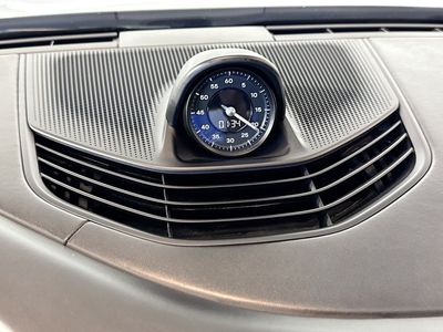 2021 Porsche Taycan - Photo 29