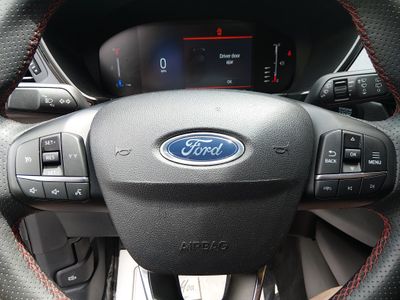 2024 Ford Escape — photo 12 view