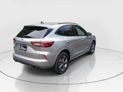 2024 Ford Escape — photo 7 view