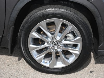 2023 Toyota Highlander Hybrid — photo 22 view