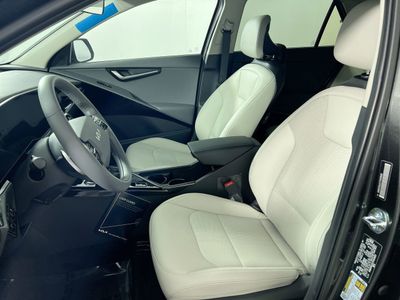 2026 Kia Niro - Photo 2