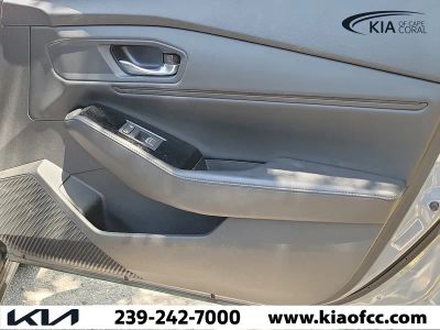 2024 Honda Accord Hybrid — photo 11 view