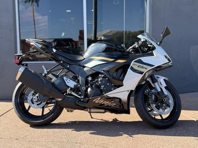 2026 Kawasaki Ninja ZX-6R - Photo 2