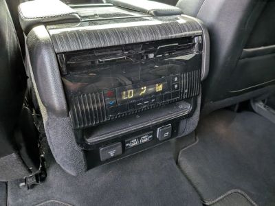 2022 Jeep Wagoneer - Photo 24