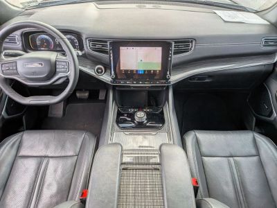 2022 Jeep Wagoneer - Photo 17