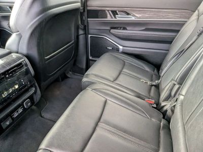 2022 Jeep Wagoneer - Photo 27