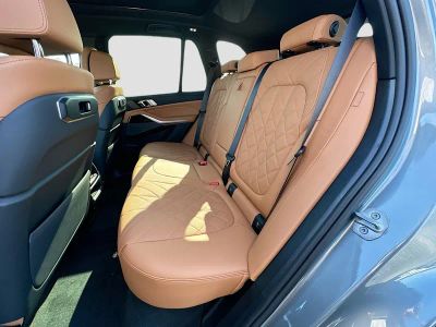 2026 BMW X5 — photo 19 view