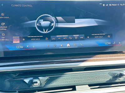 2026 BMW X5 — photo 13 view