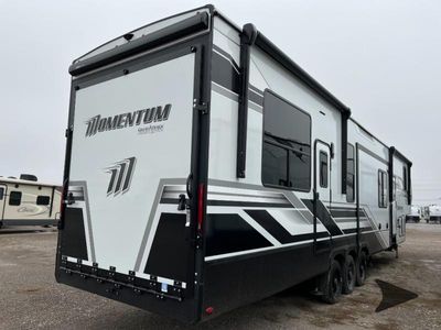 2025 Grand Design Momentum G-Class - Photo 2