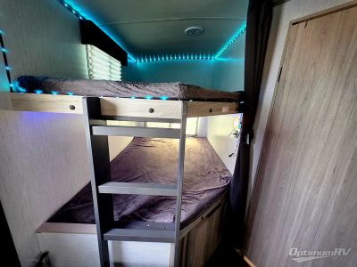 2022 Cruiser RV Shadow Cruiser — photo 14 view