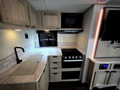 2022 Cruiser RV Shadow Cruiser — photo 10 view