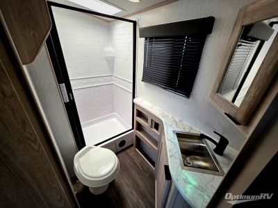 2022 Cruiser RV Shadow Cruiser — photo 17 view