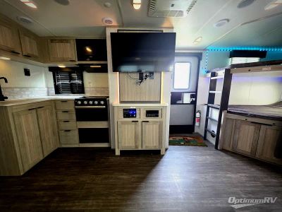 2022 Cruiser RV Shadow Cruiser — photo 12 view