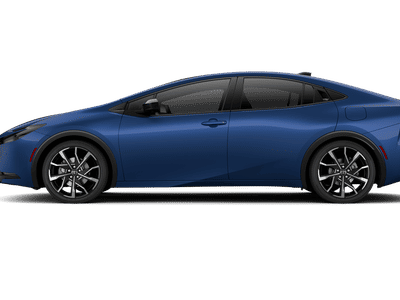2026 Toyota Prius Plug-in Hybrid - Photo 6