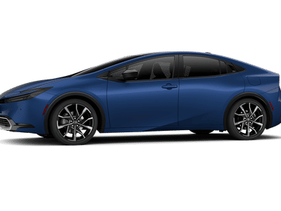 2026 Toyota Prius Plug-in Hybrid - Photo 5